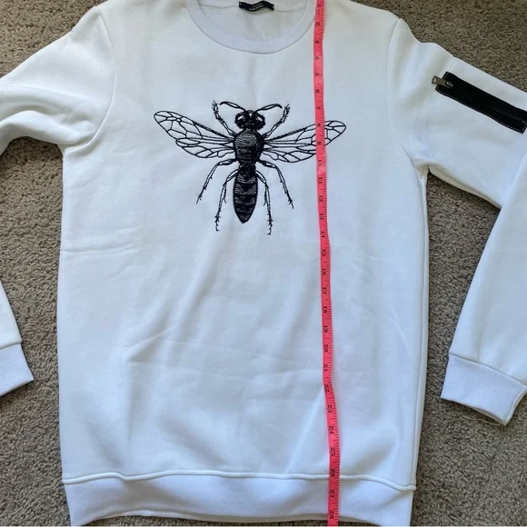Cato Italian Sweatshirt Large White With Black Bee - Picture 8 of 10